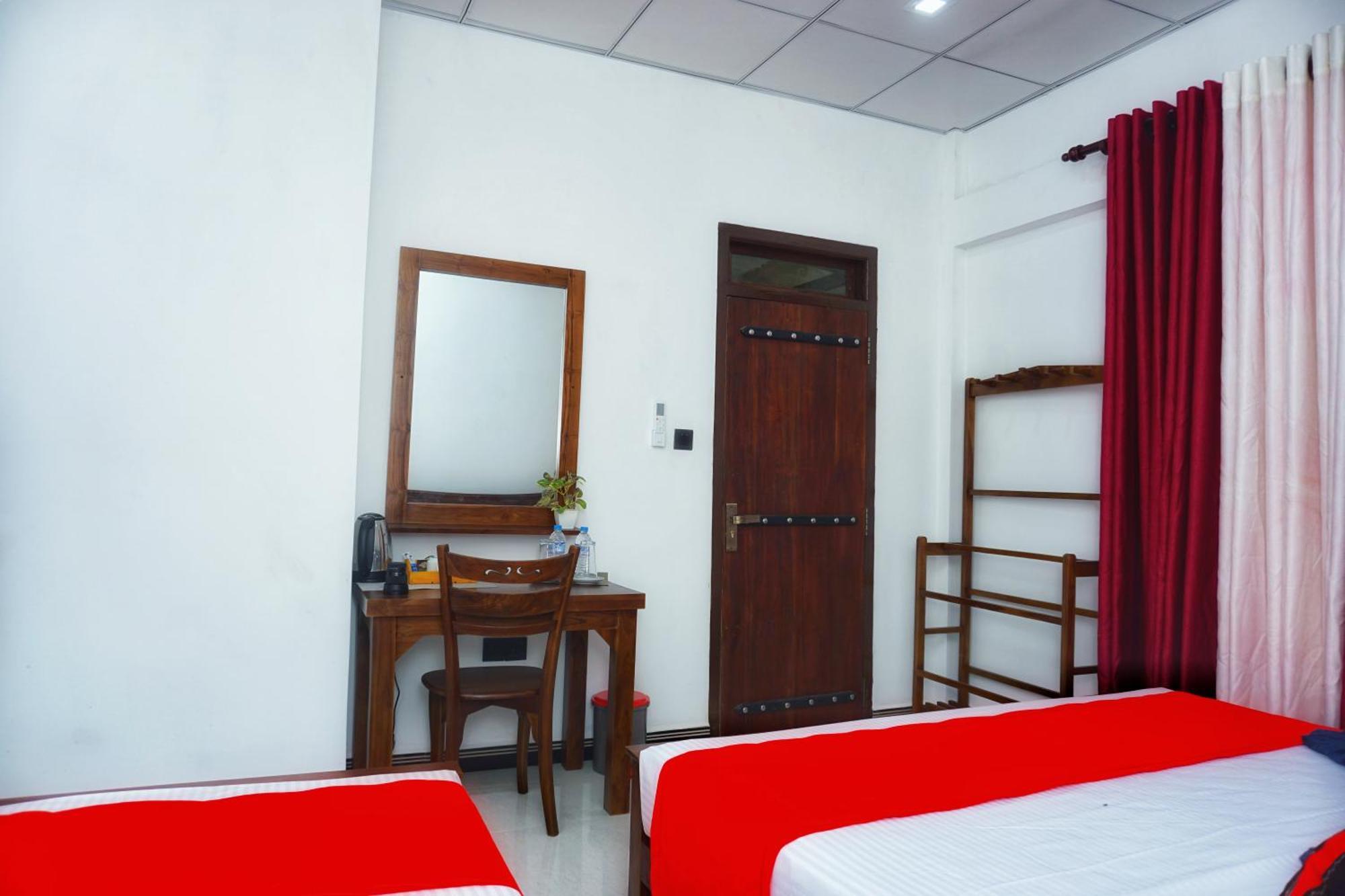 Sashini Homestay 锡吉里亚 外观 照片